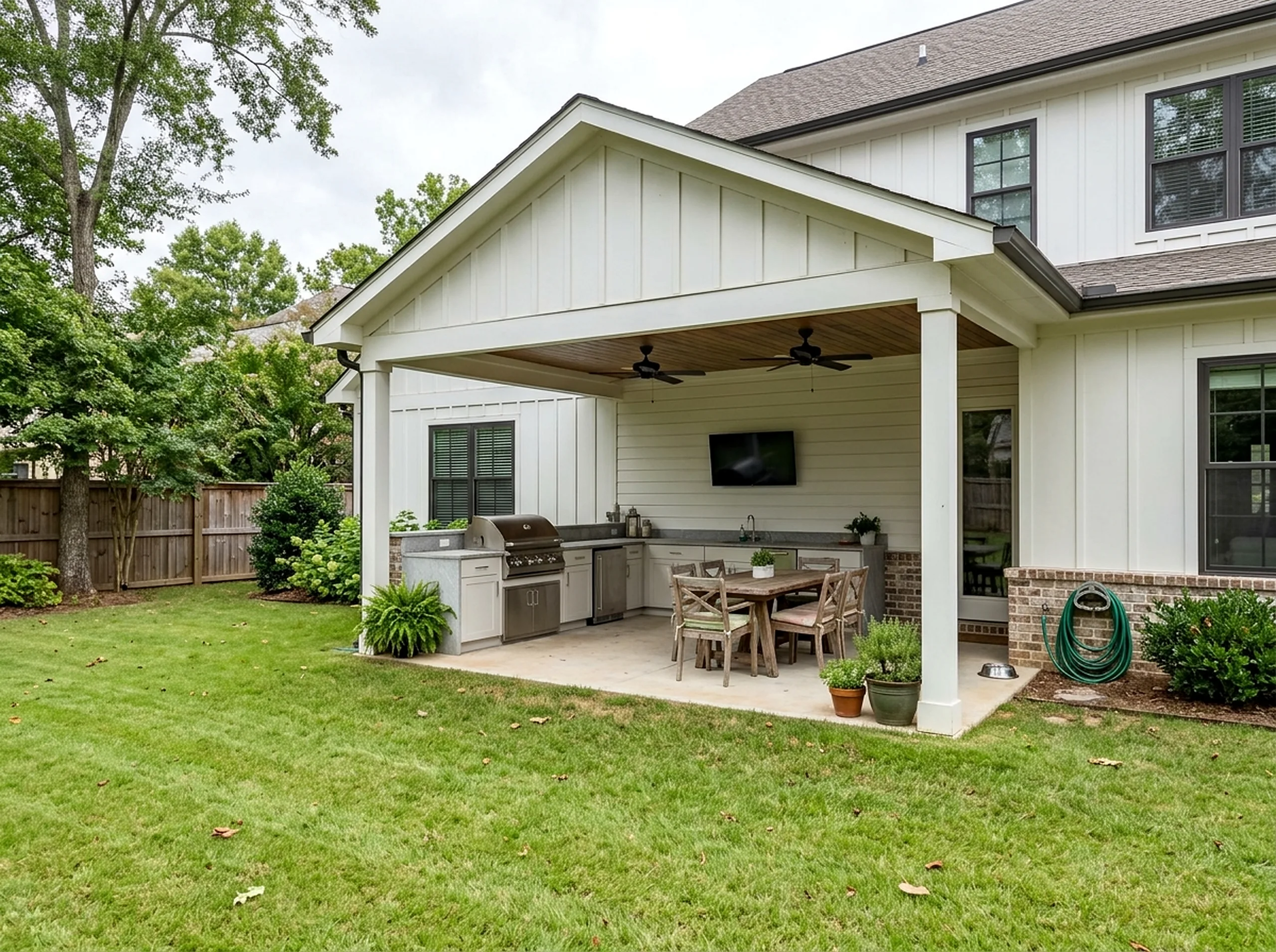 16 linear ft White Kitchen Modern Farmhouse outdoor kitchen