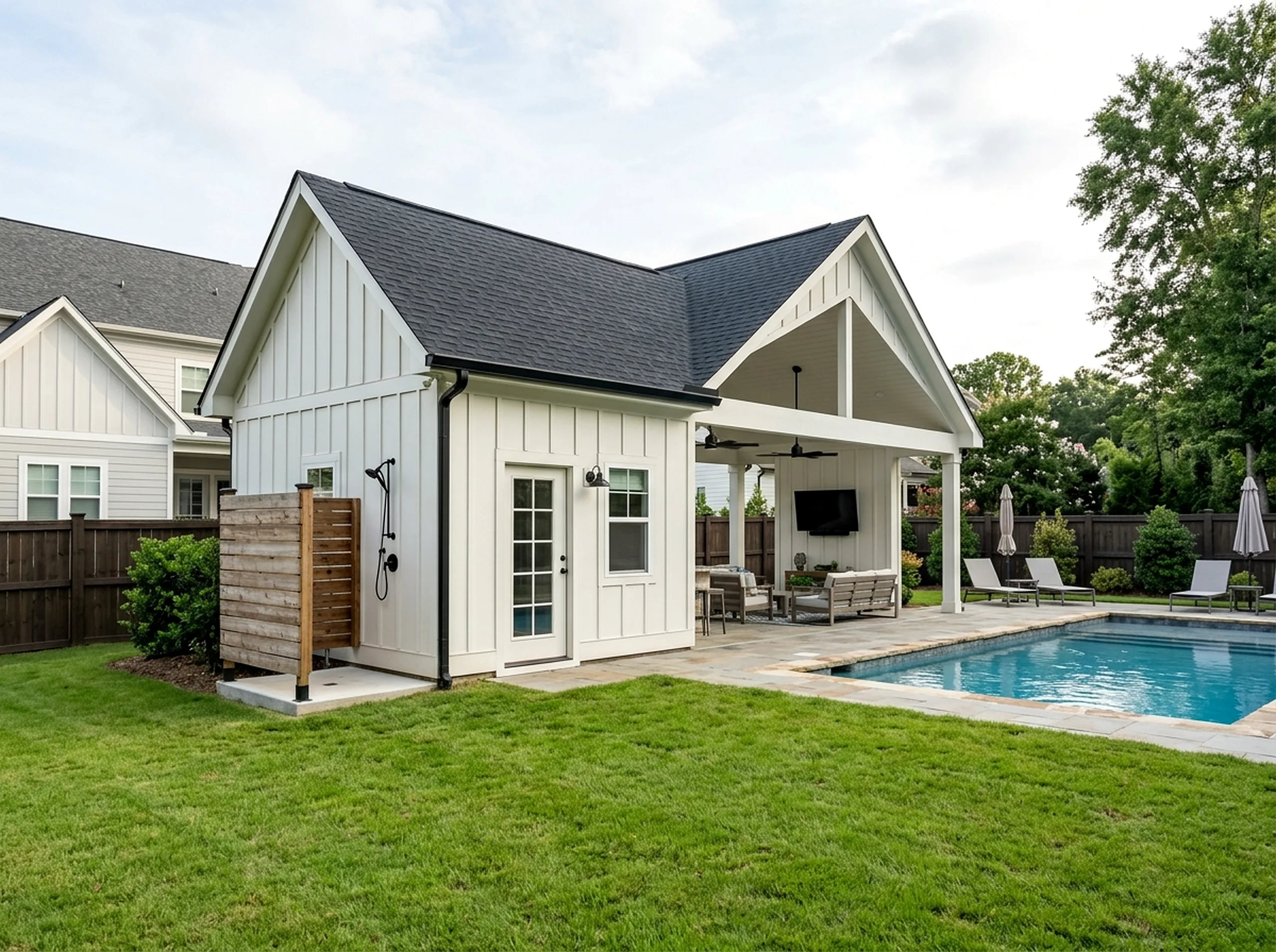 Family yard White With a bath Modern Farmhouse pool house